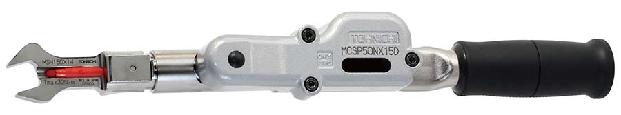 在预置开口交换头式标记扭力扳手MCSP50NX15D上安装了专用交换头MSH15DX14和红色标记工具后的状态